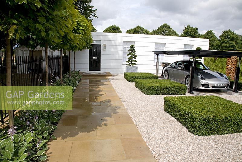 Contemporary front garden - The Porsche Garden - RHS Hampton Court Flower Show 2008 
