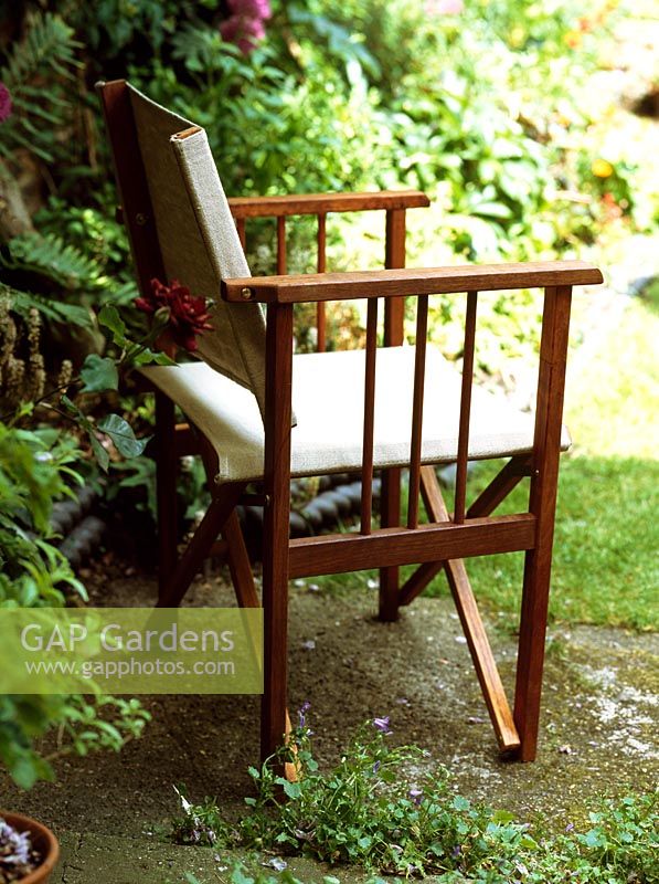 Fabric covered garden directors chair 