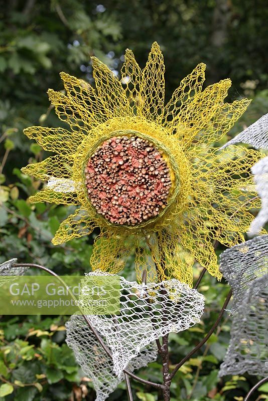 Sunflower sculptures in the 'Sculptillonnage' garden - Festival International des Jardins de Chaumont sur Loire, France 2011 
