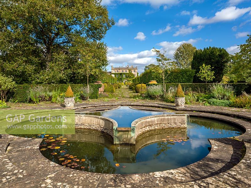Lilly Pool, Thyme Walk and Highgrove House, September 2012. 