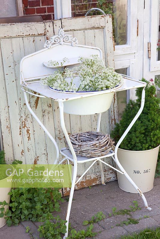Antique washstand decorated with Cow Parsley