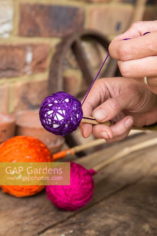 Step by Step - Creating decorative cane toppers