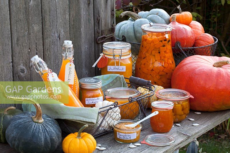 Display of preserves made with pumpkins and butternut squashes