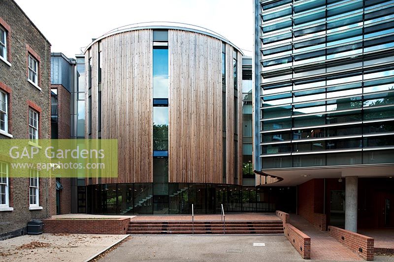 The New Herbarium and Library Wing at the Royal Botanic Gardens Kew. Design by Edward Cullinan Architects