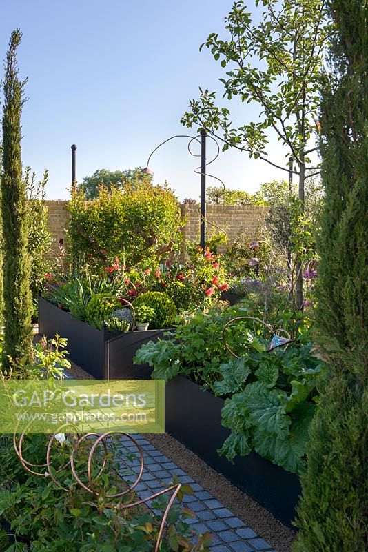 The Perfumer's Garden', RHS Malvern Spring Festival, 2018 - Sponsor: Keyscape Design.
