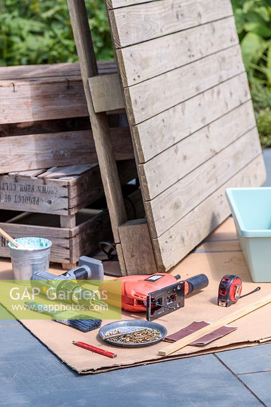 Tools and materials required to make a pallet table with intergral planter