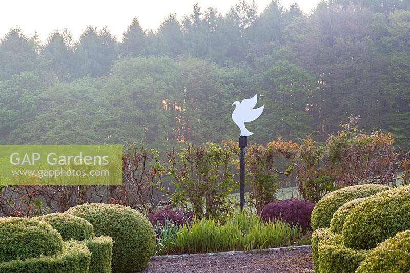 Dove sculpture by Anne Wareham in The Vegetable Garden.