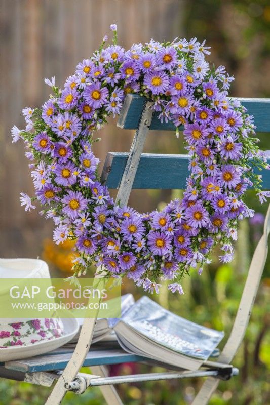 Wreath made of Asters.