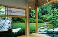 Chelseea FS 2004. Japanese inspiret Garden. Tea House interior.