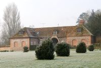Heale House Gardens, Wiltshire in frost