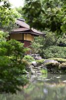 Hyoshintei tea pavilion and pond - Isuien Gardens, Nara, Japan