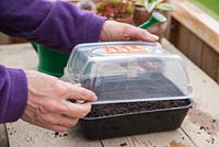 Placing a lid on the propagator