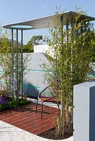 Garden pavillon surrounded by bamboo. Inspired by Miami Art Deco. - Ocean Garden, RHS Malvern Spring Festival 2017