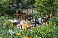 The Landform Garden Bar, Sponsored by Landform Consultants London Stone, RHS Hampton Court Flower Show, 2018.  