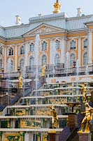 The Great Cascade, fountains and gold painted statues, with palace in background