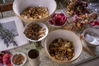 Step by step of making pot pourri, the ingredients