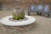 Circular water feature at Waterperry Gardens