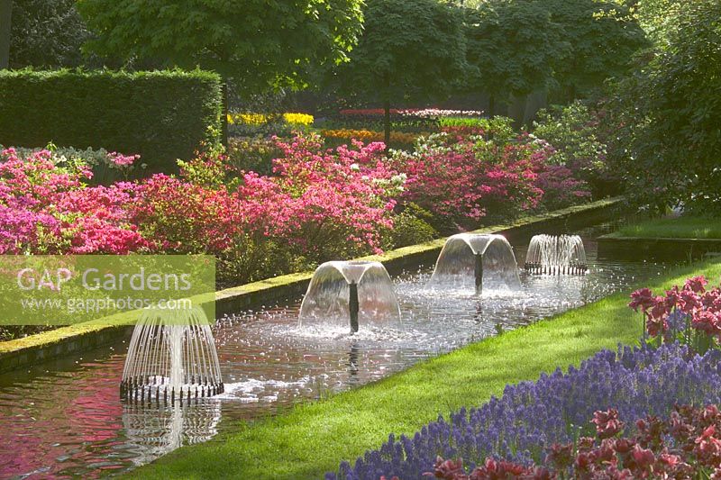 Canal with fountains  at Keukenhof, Holland 