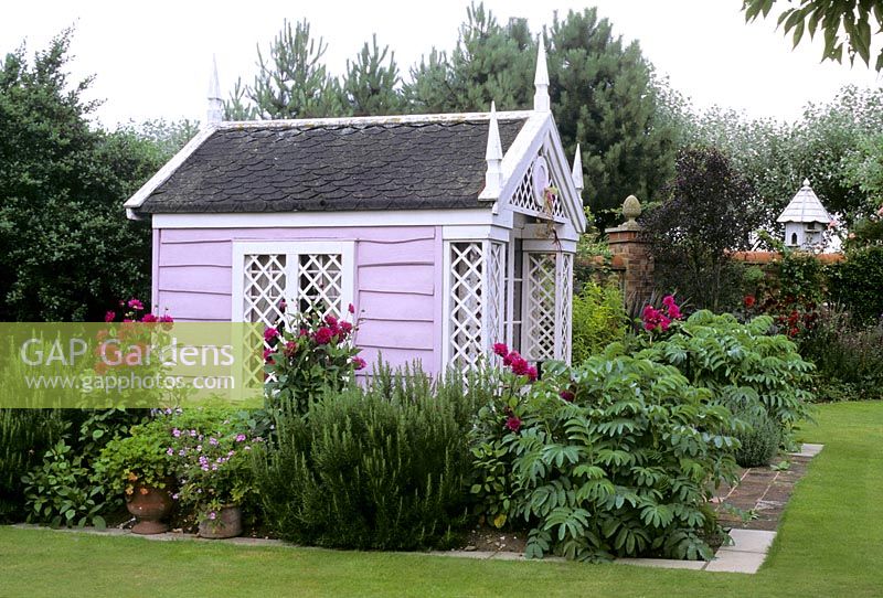 Summerhouse with summer planting at Kettle Hill