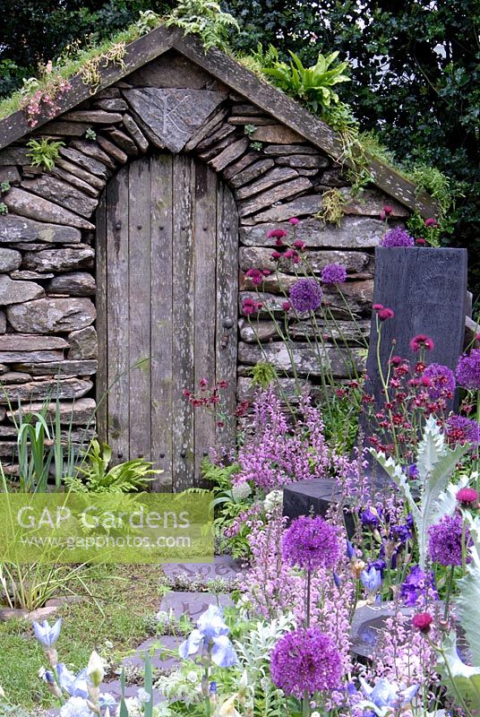 The stone bothy with mixed perennial planting