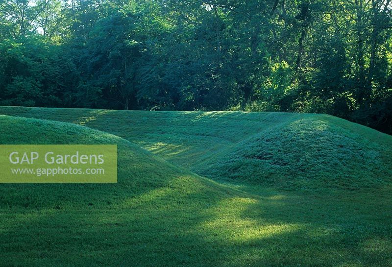 Lawn mounds - The Longhouse Reserve, USA