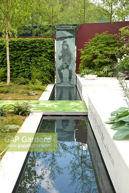 Garden - From Life to Life Garden, Design - Yvonne Innes, Olivia Harrison, Sponsor - The Material World Charitable Foundation