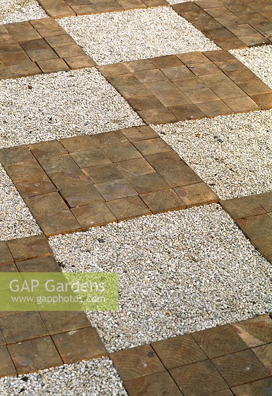 Wooden block paving and gravel