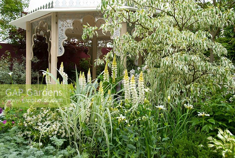 From Life to Life, A Garden for George - Sponsors - The Material World Charitable Foundation, Harrisongs Ltd - Chelsea Flower Show 2008