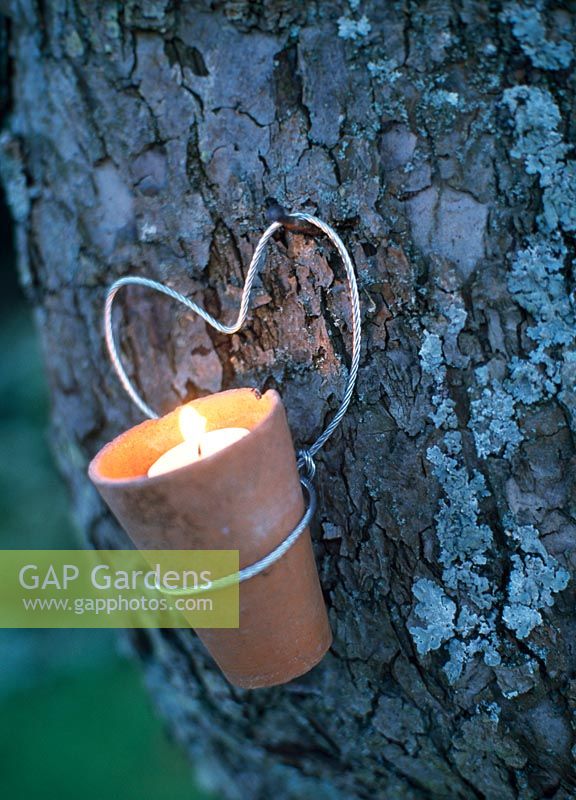 Shaker style tree lights - Terracotta pot supported by heart shaped wire