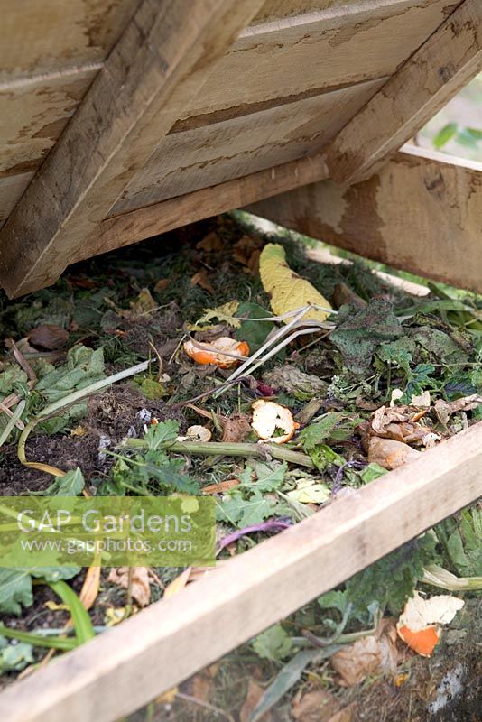 Compost heap - 'Dorset Cereals Edible Playground' Hampton Court 2008   