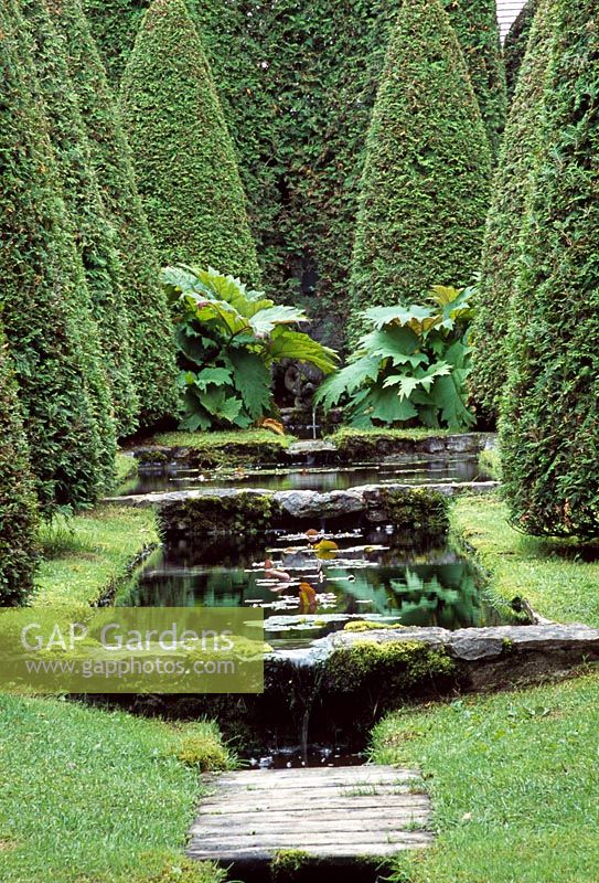 Yew lined rill and stepped ponds - Les Jardins de Quatre-Vents, Quebec 