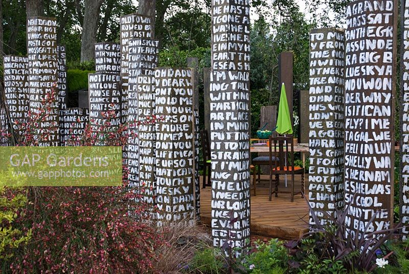 A story wall - The Key Garden, sponsored by Eden Project in partnership with The Homes and Communities Agency, Communities and Local Government, London Employer Accord - Silver medal winner at RHS Chelsea Flower Show 2009