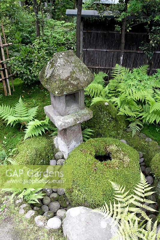 Traditional stone lantern garden feature, Isuien Garden, Nara, Japan