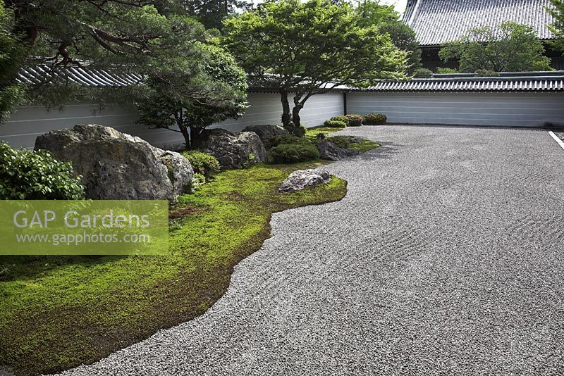 Leaping Tiger Garden, a karesansui or dry rock garden, designed by Kobori Enshu - Nanzen-ji, Kyoto, Japan 