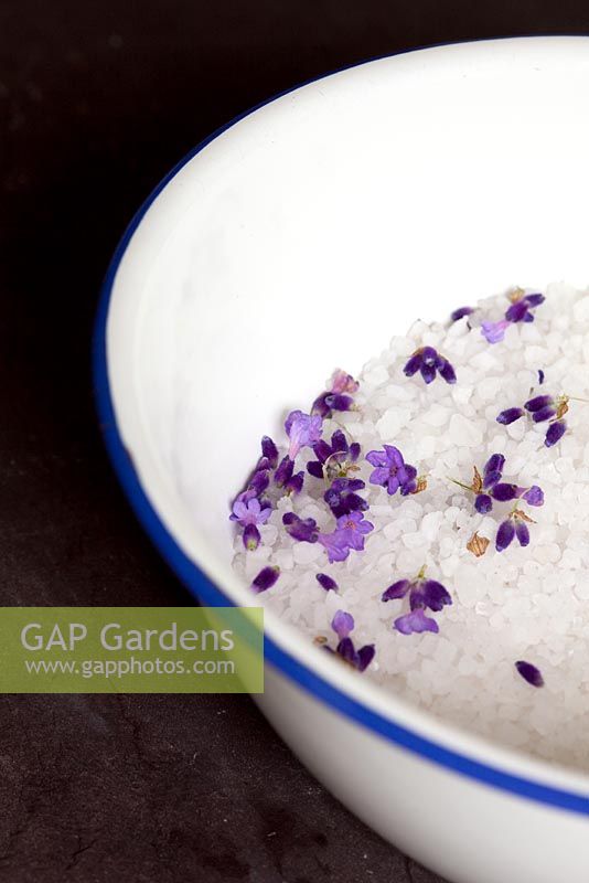 Lavender scented bath salts