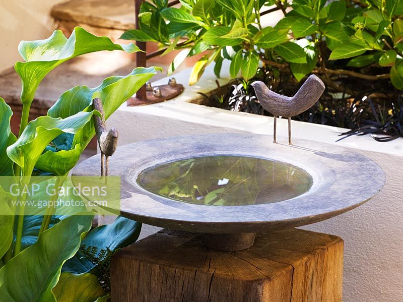 Bronze birdbath