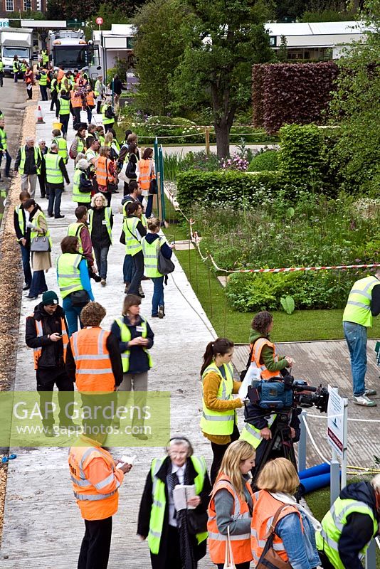 Press day at RHS Chelsea Flower Show 2012  - Main avenue