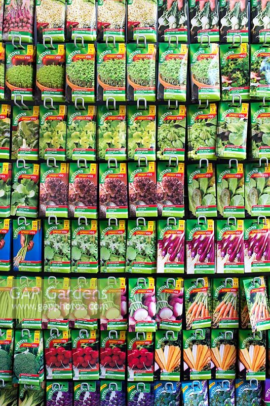 Suttons speedy vegetable seed packets display