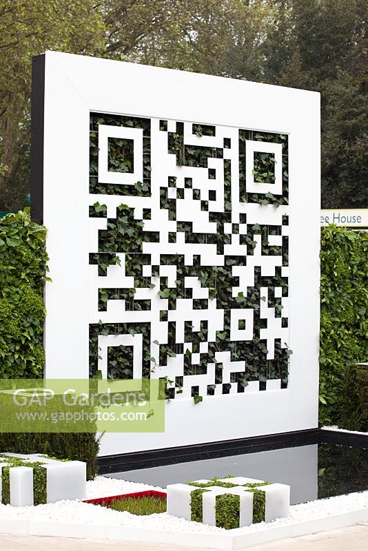 Contemporary screen - QR Code Garden, RHS Chelsea Flower Show 2012