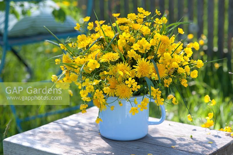 Yellow bouquet of wildflowers
