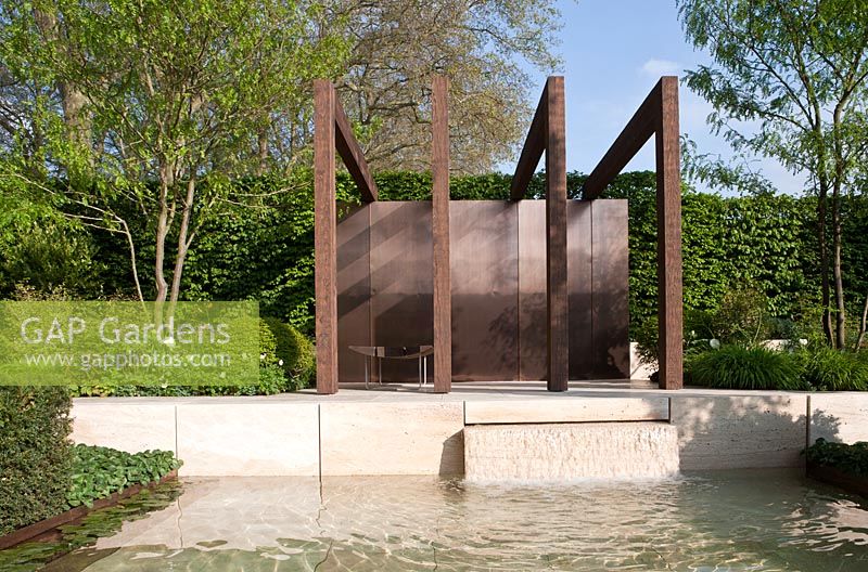 The Laurent Perrier Garden Designer - Copper pergola and water feature