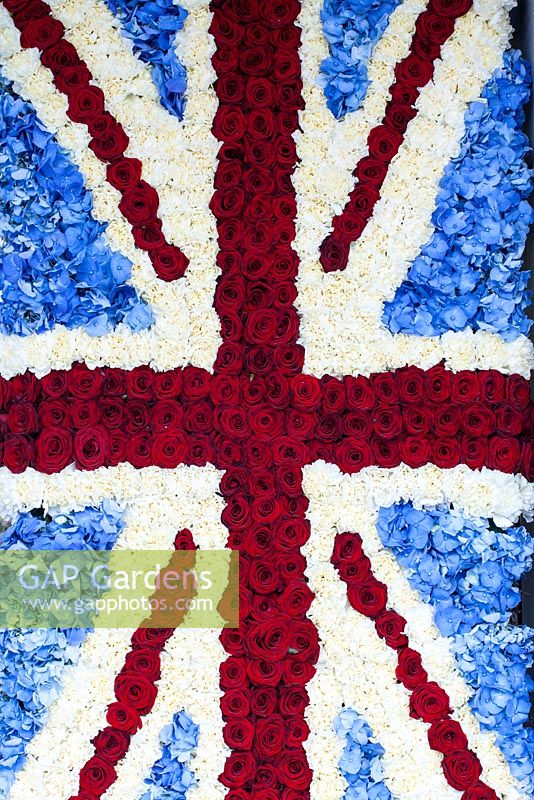 Union Jack made with Roses and Hydrangeas. Chelsea Flower Show, 2013. 