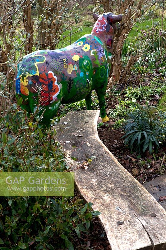 A jazzy sheep painted by a Cotswolds based artist 