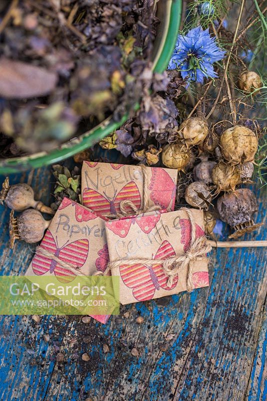Seed packet gifts containing Papaver, Cerinthe and Nigella seeds.