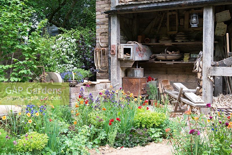 A Trug Maker's Garden, RHS Chelsea Flower Show 2015 