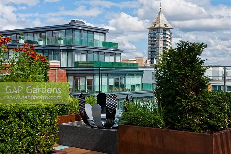 Contemporary roof garden - Chelsea Creek London 