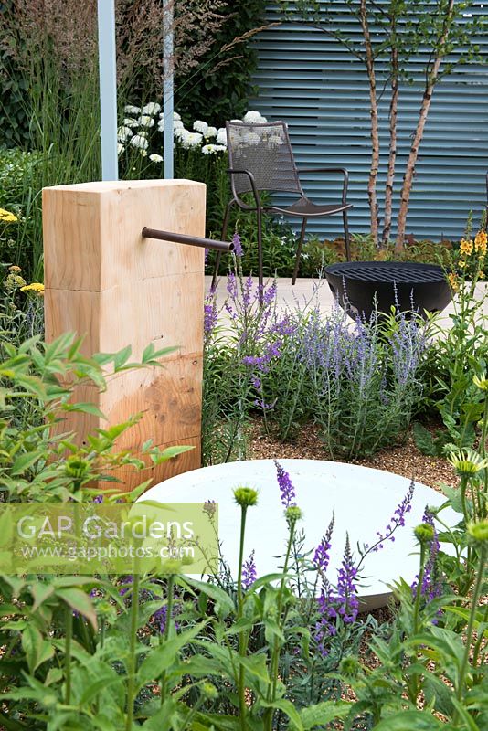 Oak water feature with water bowl - Final5: Retreat Garden, RHS Hampton Court Palace Flower Show 2016