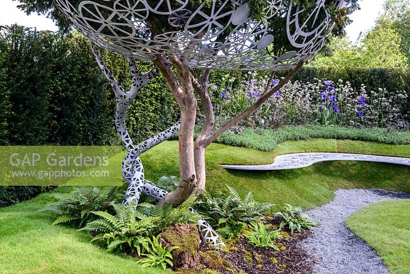The Imperial Garden - Revive. RHS Chelsea Flower Show 2016. Designer: Tatyana Goltsova, Sponsor: Imperial Garden