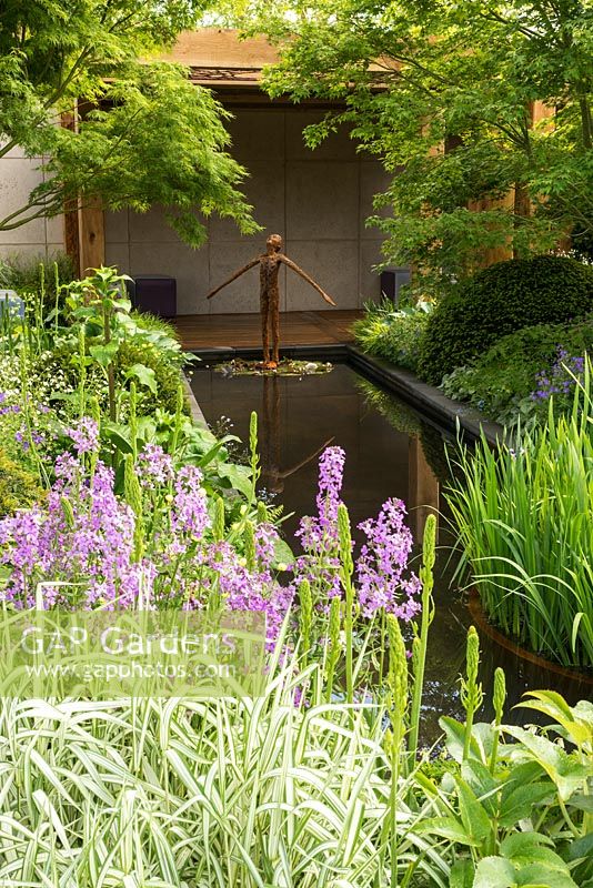 The Morgan Stanley Garden for Great Ormond Street Hospital at the RHS Chelsea Flower Show 2016. Designer: Chris Beardshaw.