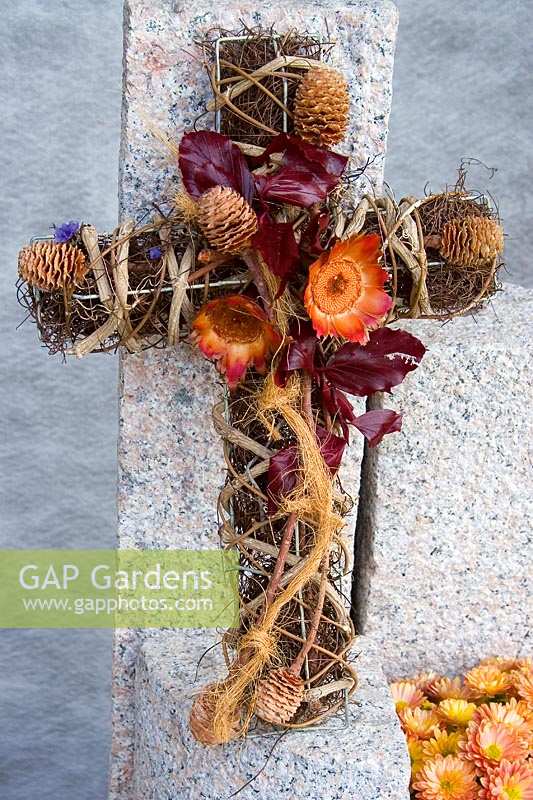 Allhallows /  bouquet for grave The Cross